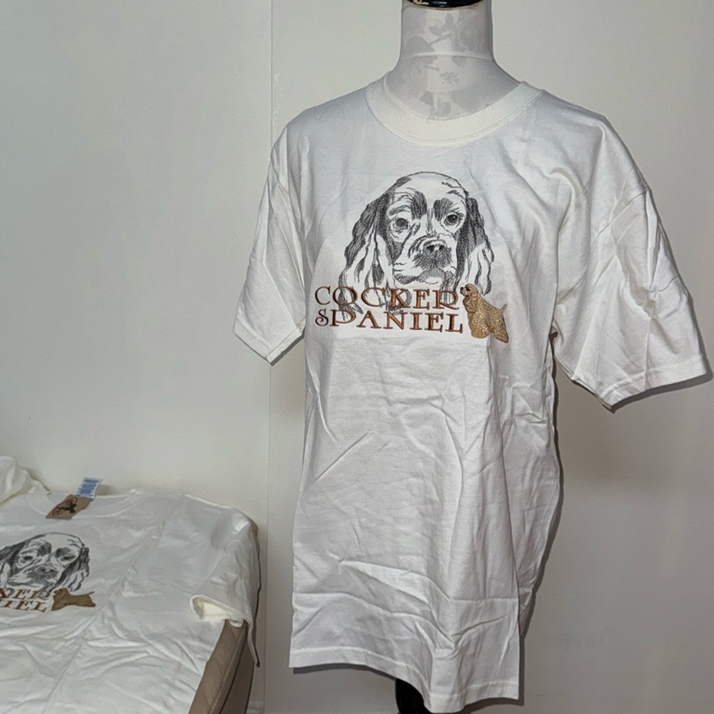 GR8 Dogs Cocker Spaniel Vintage Embroidered Hanes Crew Cotton Tee